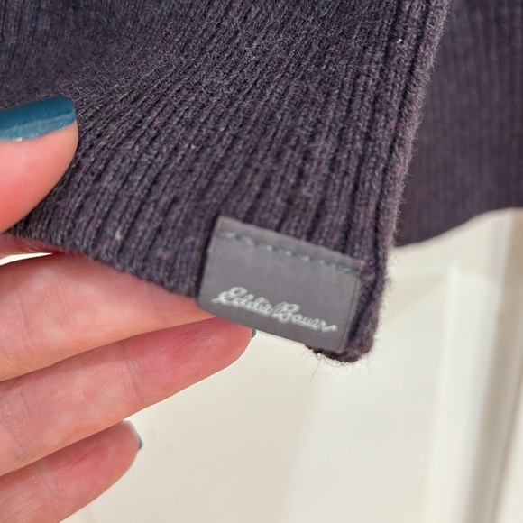 Eddie Bauer || Cotton Cashmere Purple V-Neck Sweater; Size Medium - Picture 7 of 11